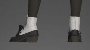 Patrician's Gaiters rear.png