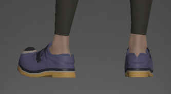 Ivalician Mystic's Shoes rear.png