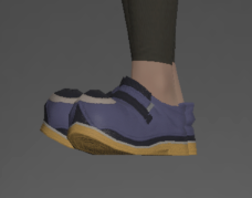 Ivalician Mystic's Shoes side.png