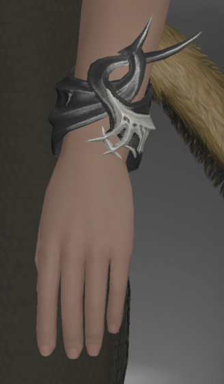 File:The Forgiven's Bracelet of Aiming side.png
