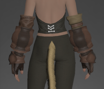 Ivalician Thief's Gloves rear.png