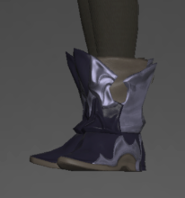 Replica Dreadwyrm Boots of Striking side.png