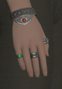 Nomad's Armlets of Striking right side.png