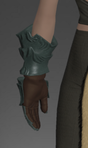 Ivalician Brave's Gauntlets rear.png