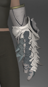 Bearliege Gauntlets front.png