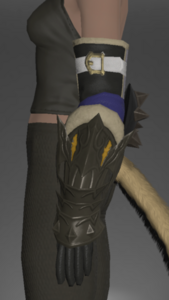 Picaroon's Armguards of Maiming side.png
