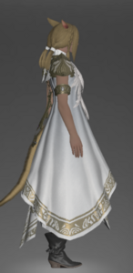 Edengate Robe of Healing right side.png