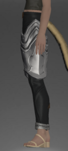 Tarnished Legs of the Silver Wolf side.png
