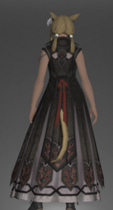 Makai Moon Guide's Gown rear.png