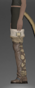 Initiate's Thighboots side.png