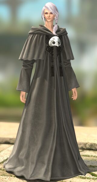 File:Hythlodaeus elpis fullbody.jpg