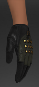 Dark Horse Champion's Gloves of Aiming front.png